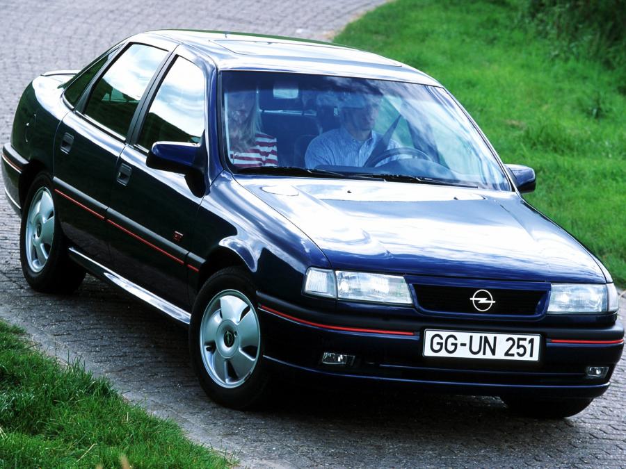 Opel Vectra GT Sedan 1992 года  (фото 2 из 4)